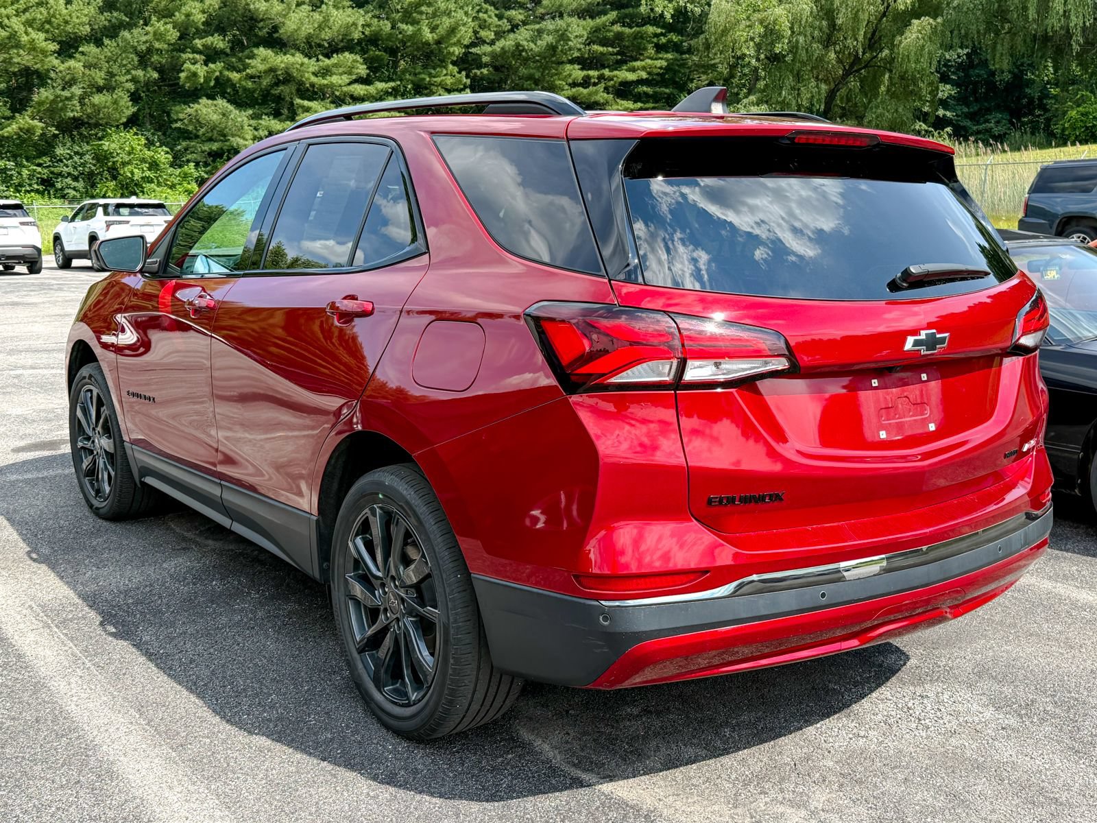 Used 2022 Chevrolet Equinox RS AWD/4WD image 4