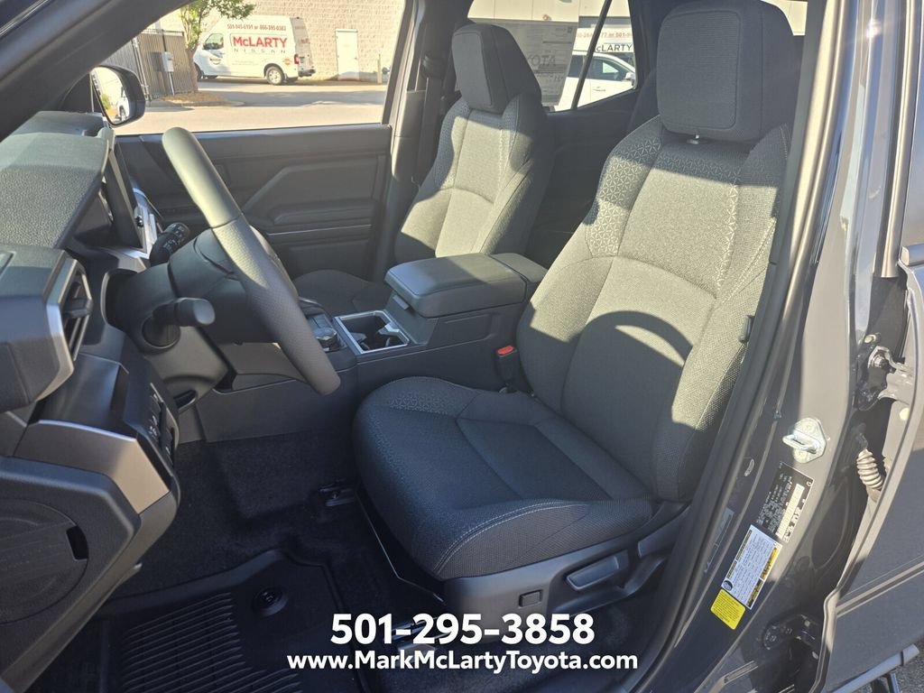 New 2026 Toyota 4Runner SR5 AWD/4WD image 8