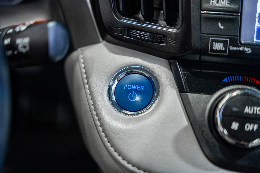 Used 2016 Toyota RAV4 Limited w/ Advanced Technology Package image 23