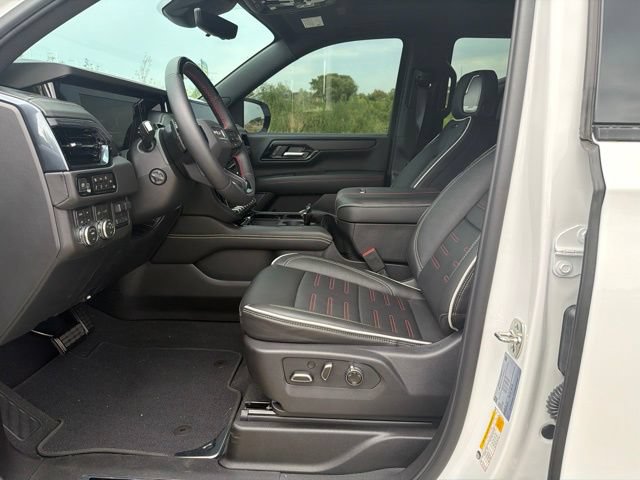 Used 2026 GMC Yukon AT4 Ultimate AWD/4WD image 9