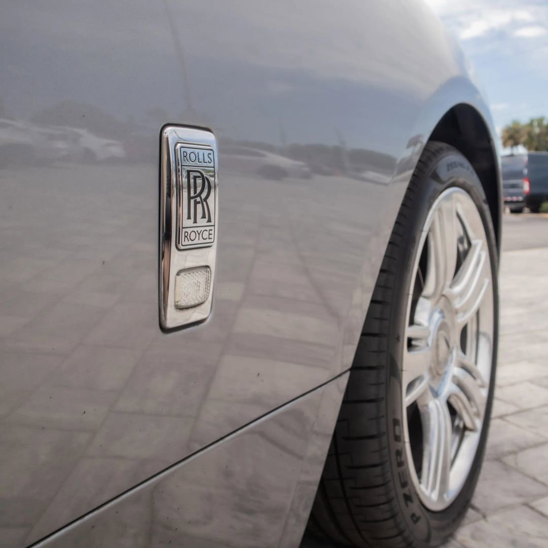 Used 2019 Rolls-Royce Wraith RWD image 19
