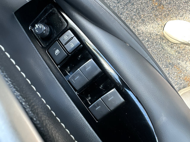 Used 2024 Toyota Corolla SE FWD image 27