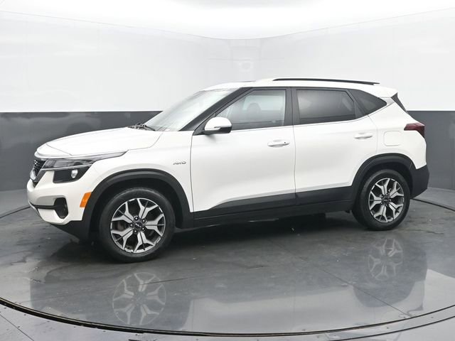 Used 2022 Kia Seltos EX AWD/4WD image 2