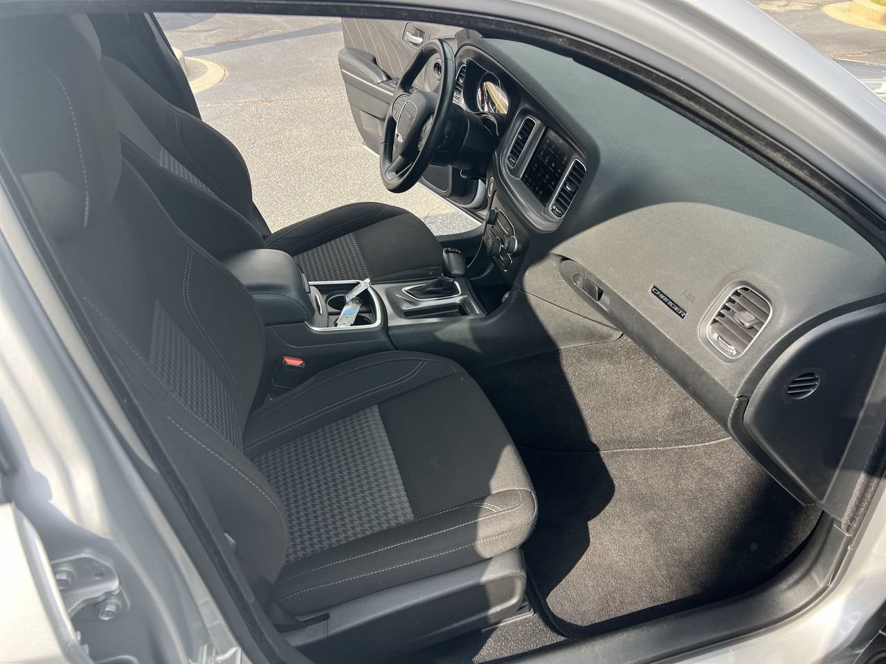 Used 2023 Dodge Charger SXT RWD image 35