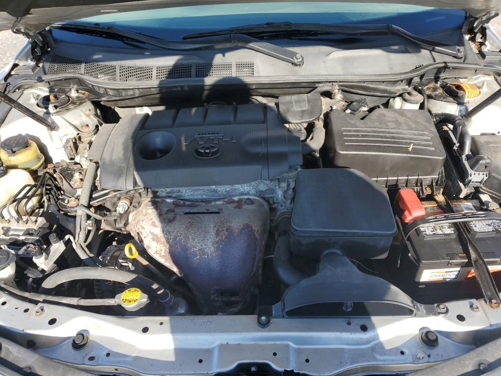 Used 2011 Toyota Camry LE image 10