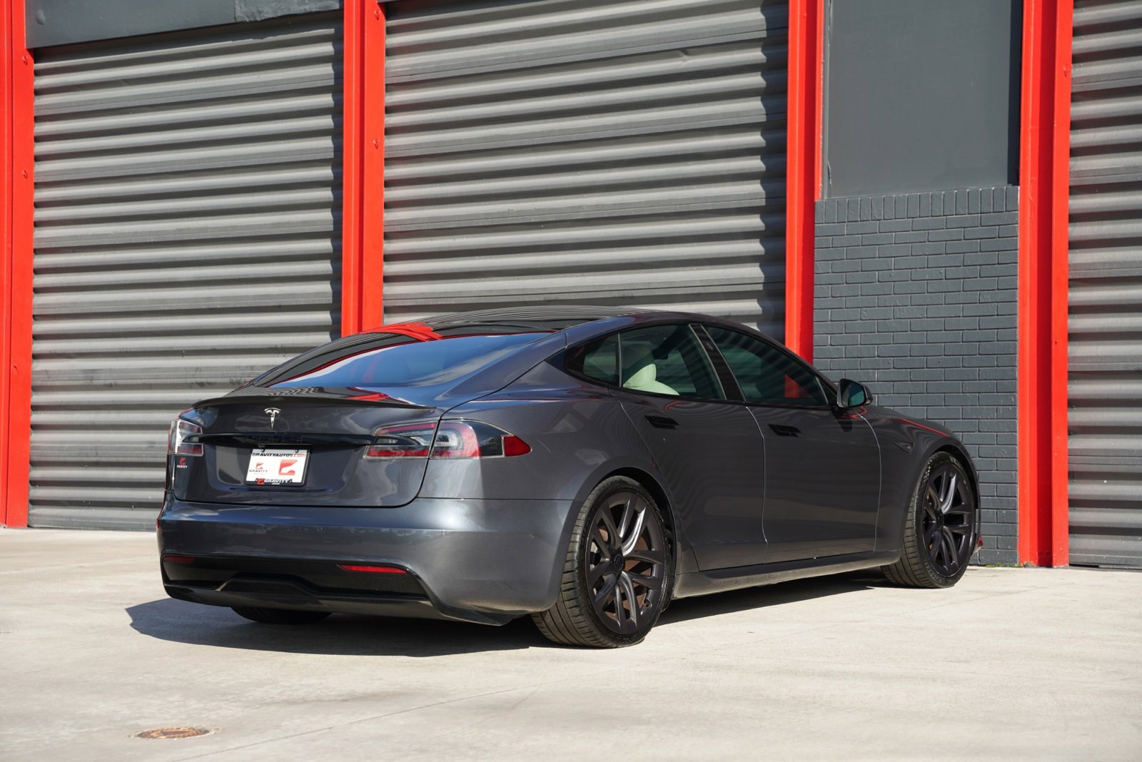 Used 2021 Tesla Model S Plaid image 5