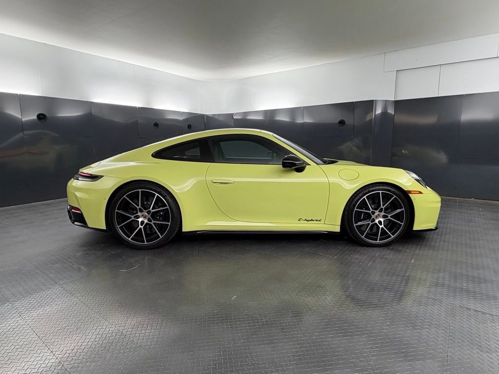 Certified 2025 Porsche 911 Carrera 4 GTS AWD/4WD image 8