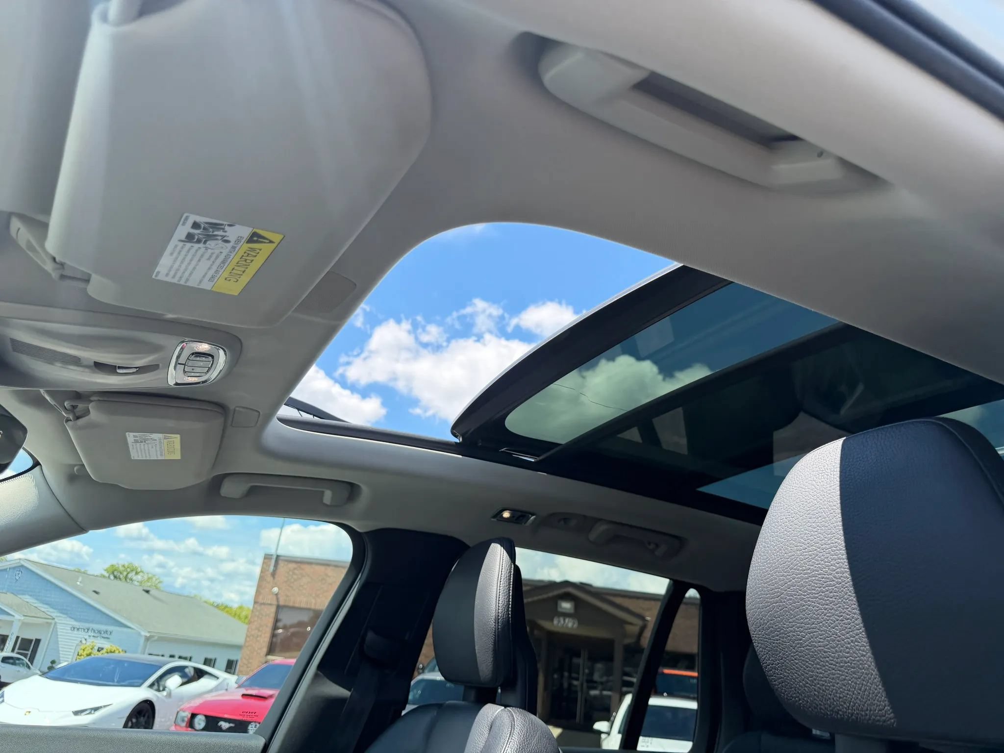 Used 2020 Volvo XC90 T6 Momentum w/ Protection Package AWD/4WD image 32