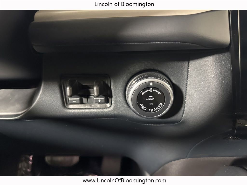 New 2025 Lincoln Navigator L Reserve w/ Jet Appearance Package image 40