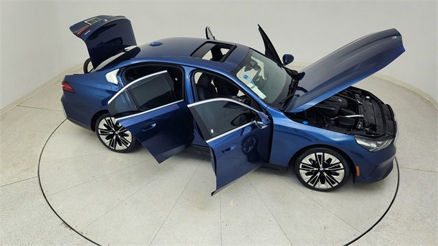 Used 2026 BMW 530i image 80