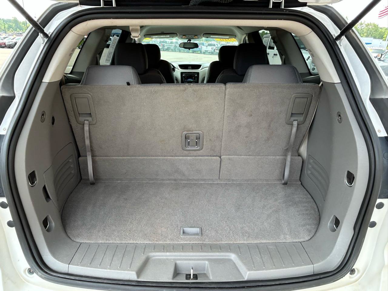 Used 2016 Chevrolet Traverse LT AWD/4WD image 18