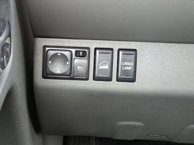 Used 2019 Nissan Frontier SL AWD/4WD image 16