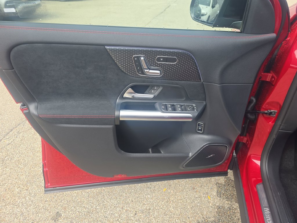 New 2026 Mercedes-Benz GLA 250 4MATIC image 10