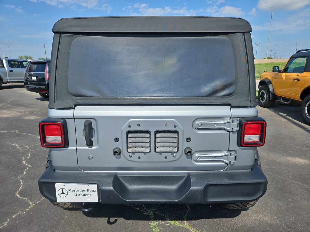 Used 2018 Jeep Wrangler Unlimited Sport AWD/4WD image 6