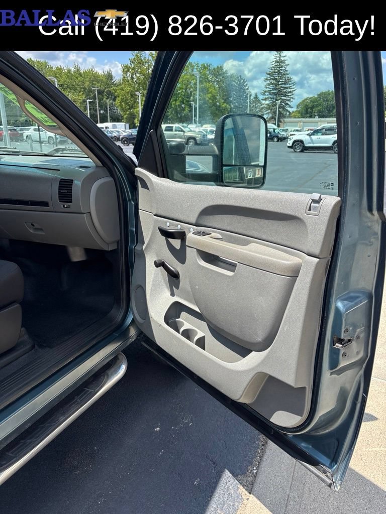 Used 2012 Chevrolet Silverado 2500 W/T AWD/4WD image 10