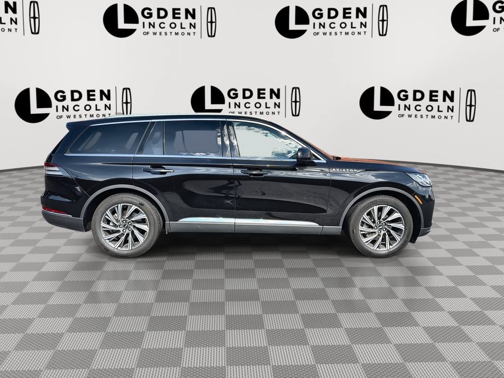 Certified 2026 Lincoln Aviator 2WD image 9