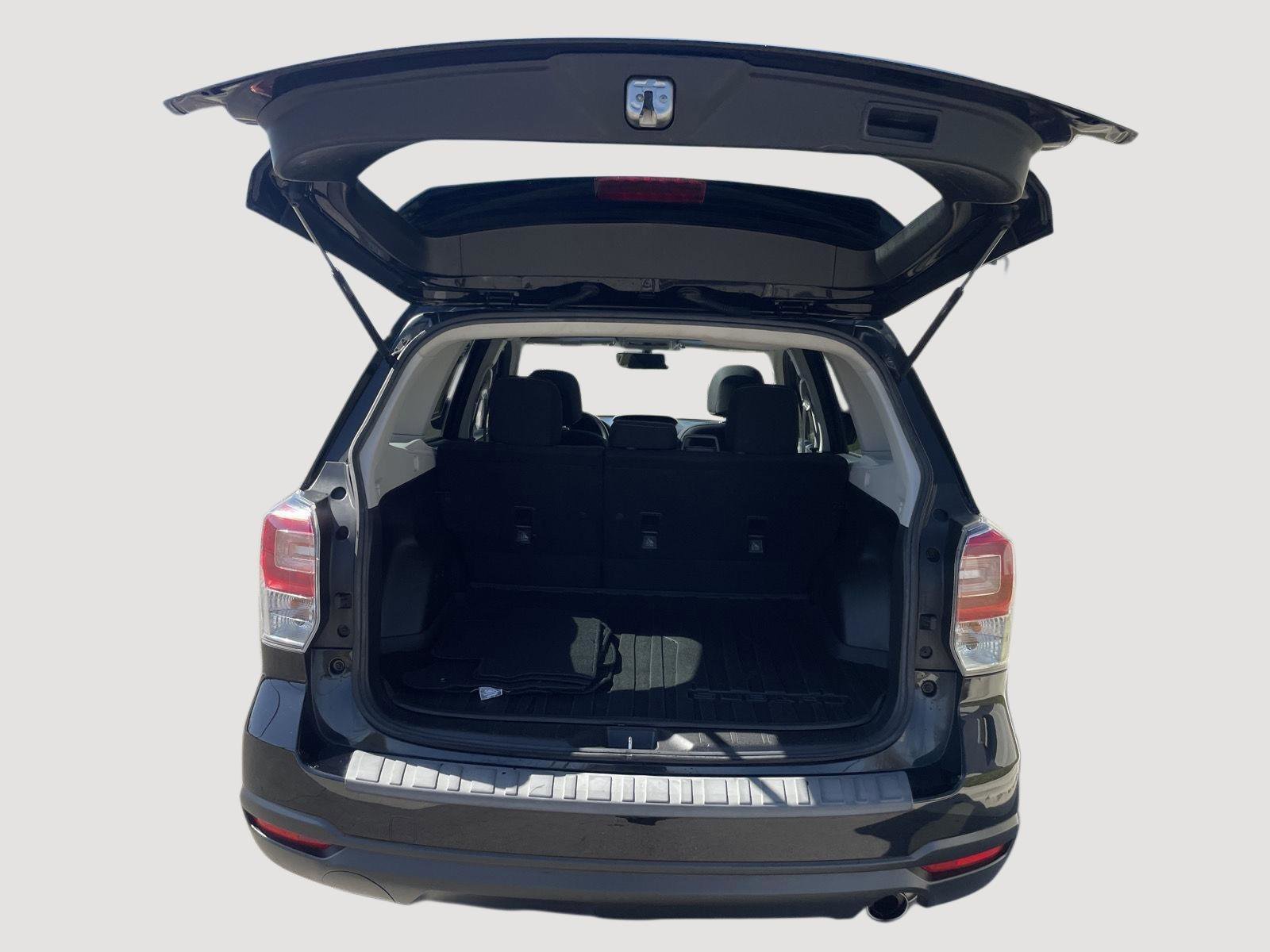 Used 2017 Subaru Forester 2.5i Premium w/ All-Weather Package image 15