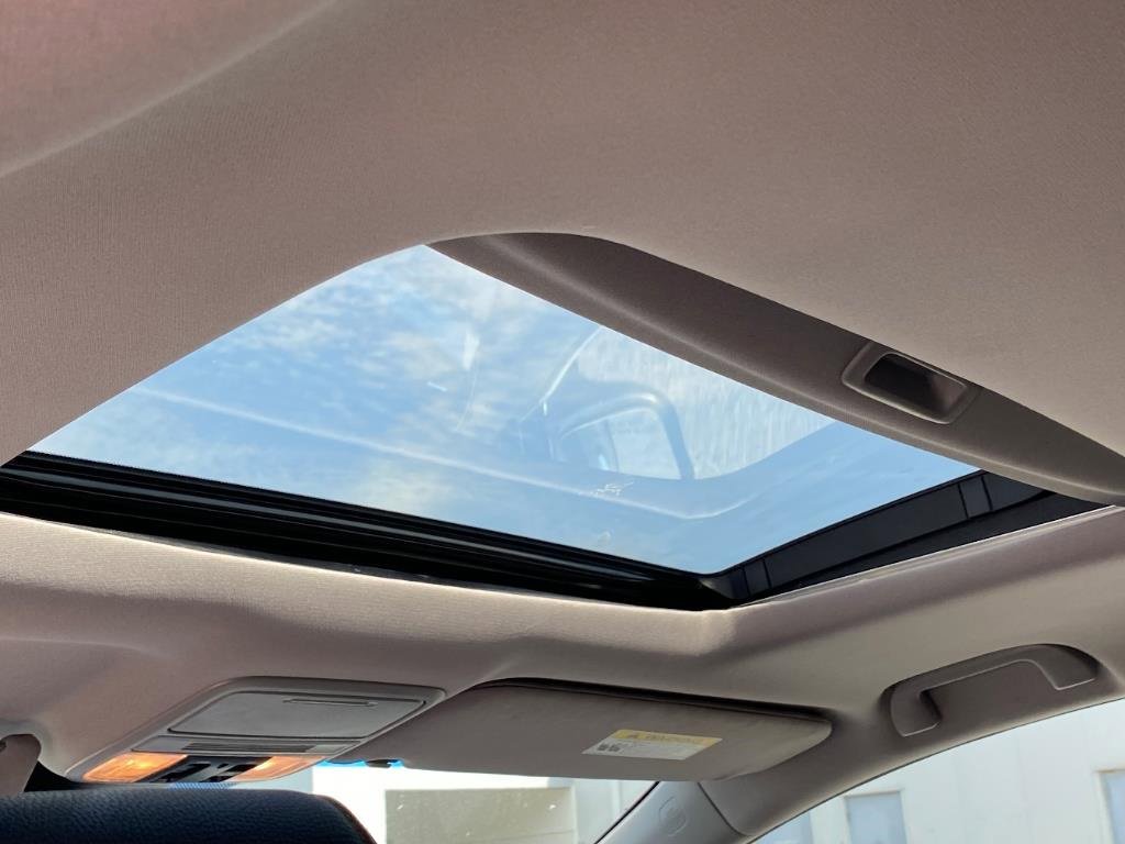 Used 2024 Honda Odyssey EX-L image 18