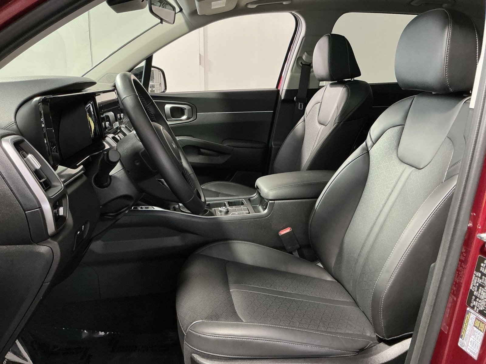 Used 2023 Kia Sorento S w/ Panoramic Sunroof Package FWD image 14