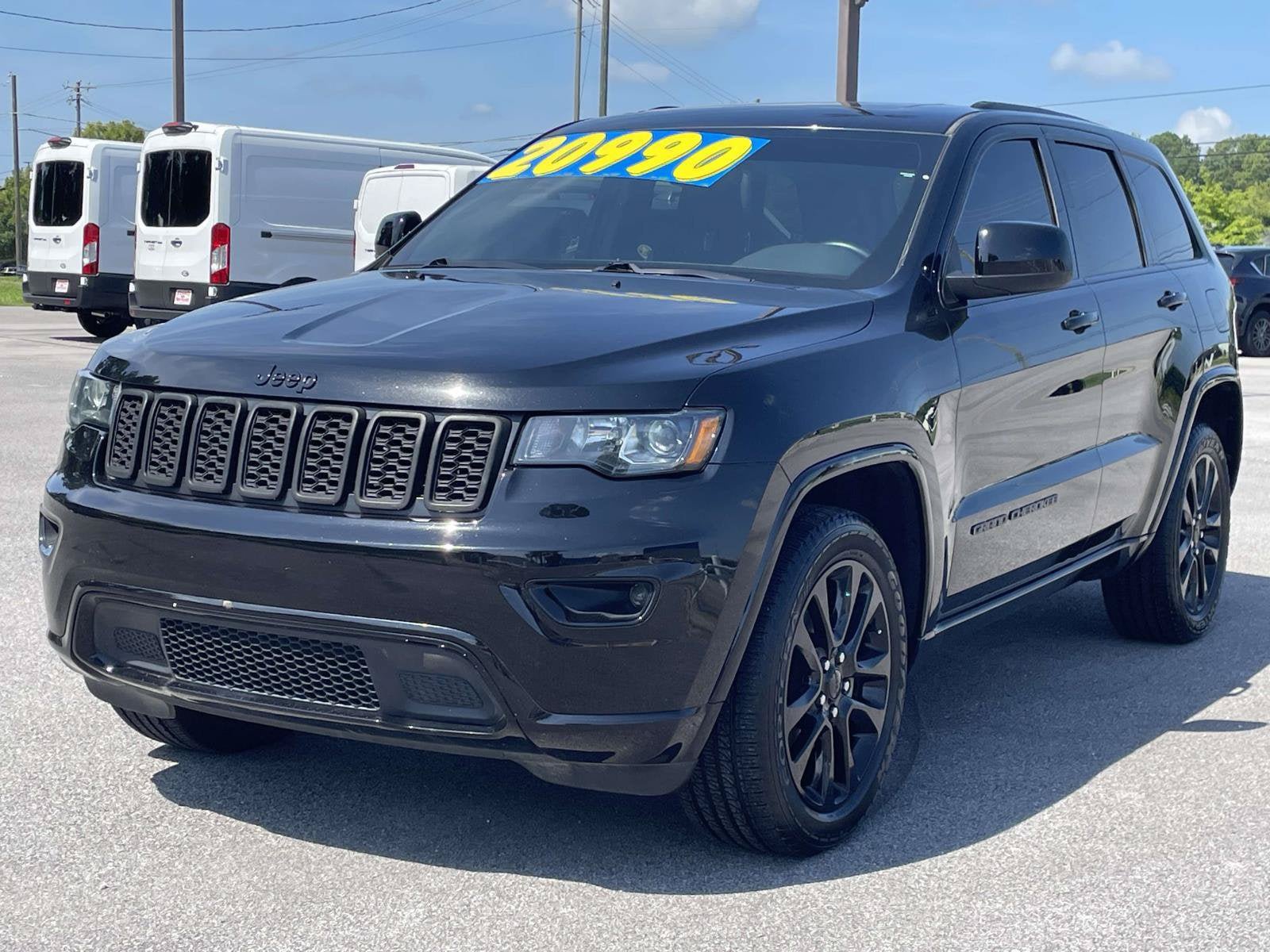 Used 2020 Jeep Grand Cherokee Altitude AWD/4WD image 6
