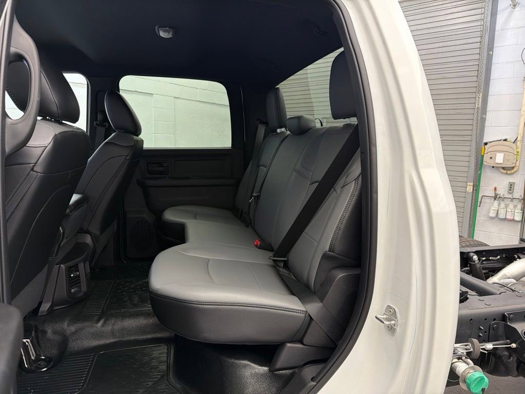 New 2026 RAM 3500 Tradesman AWD/4WD image 16