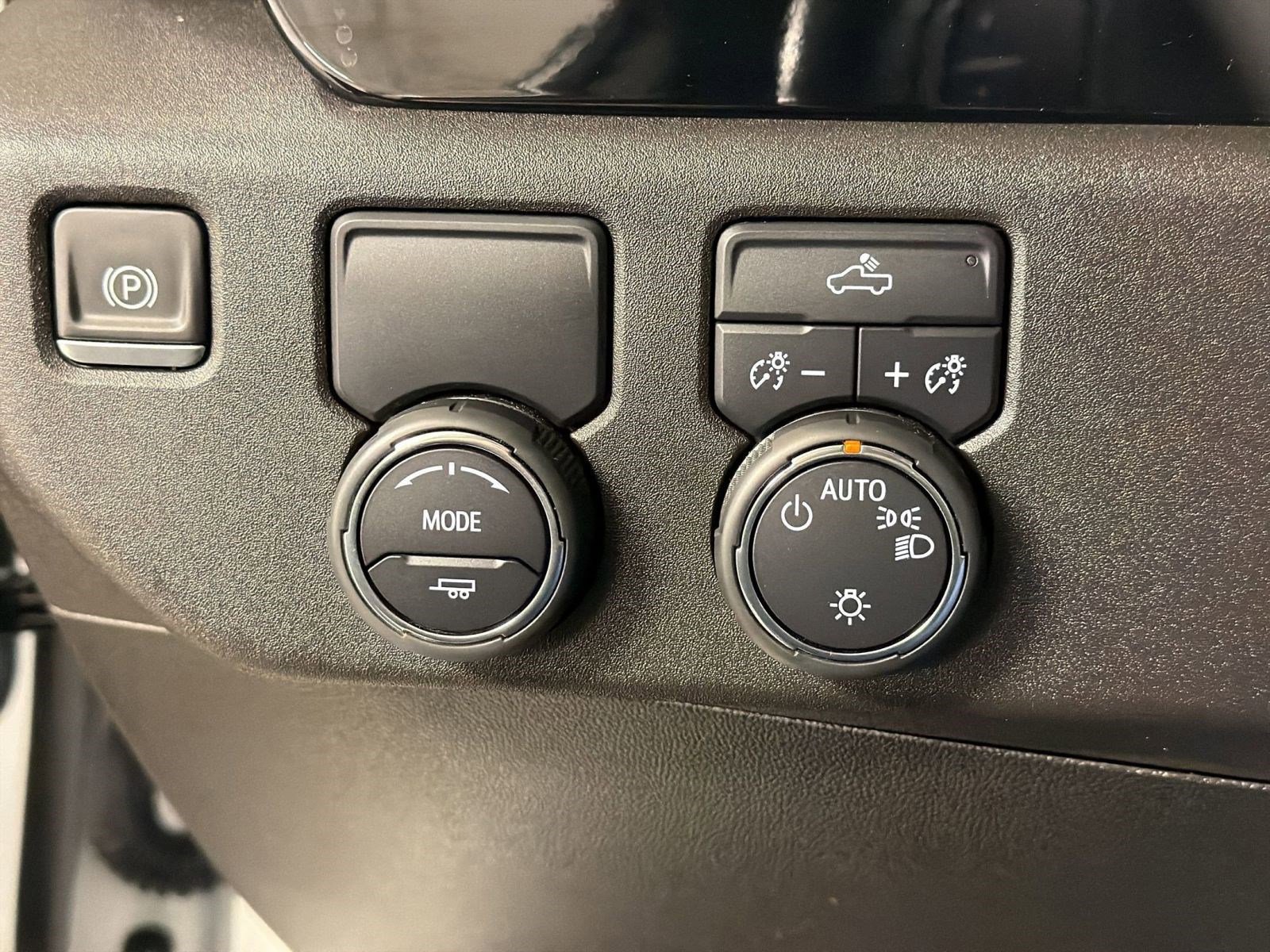 Certified 2024 Chevrolet Silverado 1500 LT image 26