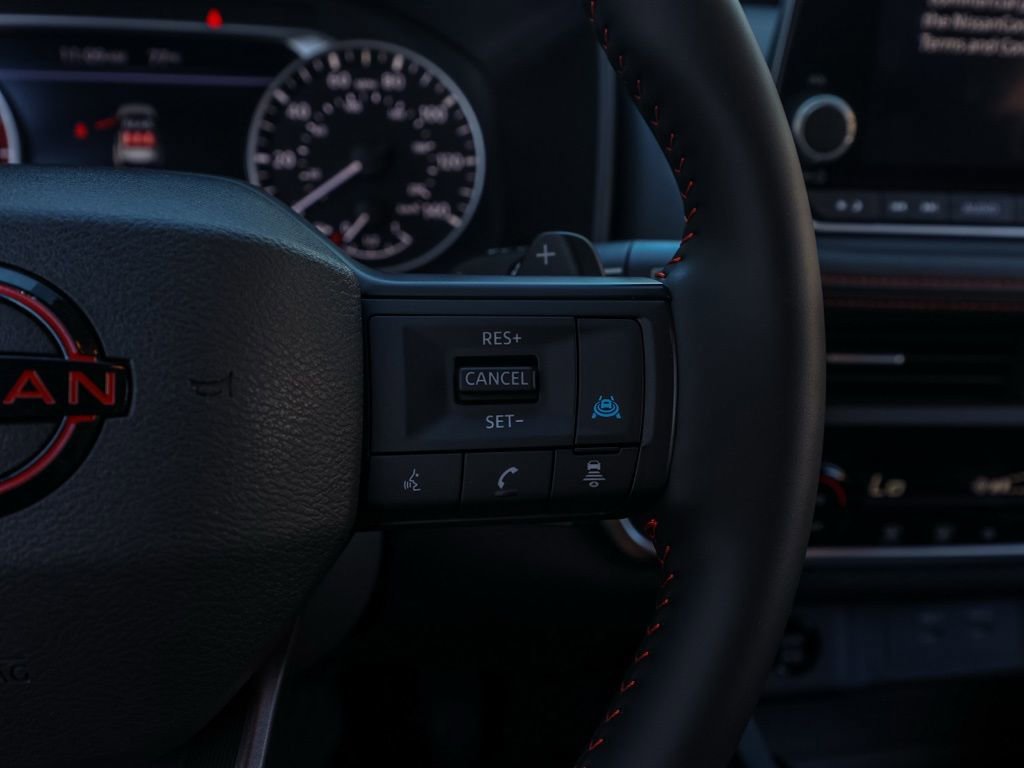 Used 2025 Nissan Rogue SV image 27