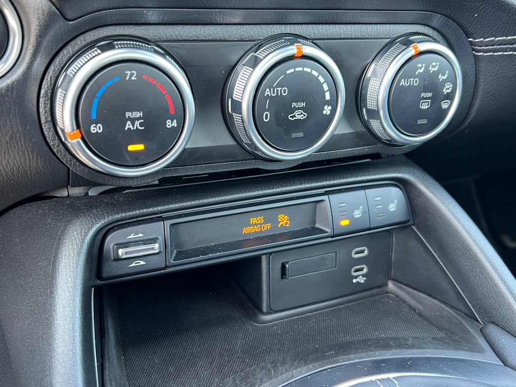 Used 2025 MAZDA MX-5 Miata RF Grand Touring RWD image 25