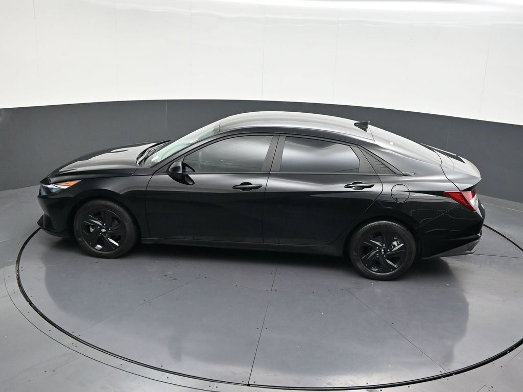 Used 2023 Hyundai Elantra SEL FWD image 23