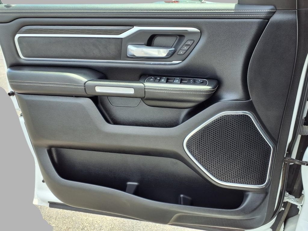Used 2023 RAM 1500 Laramie w/ Off Road Group AWD/4WD image 18