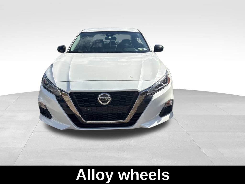Certified 2022 Nissan Altima 2.5 SR image 9
