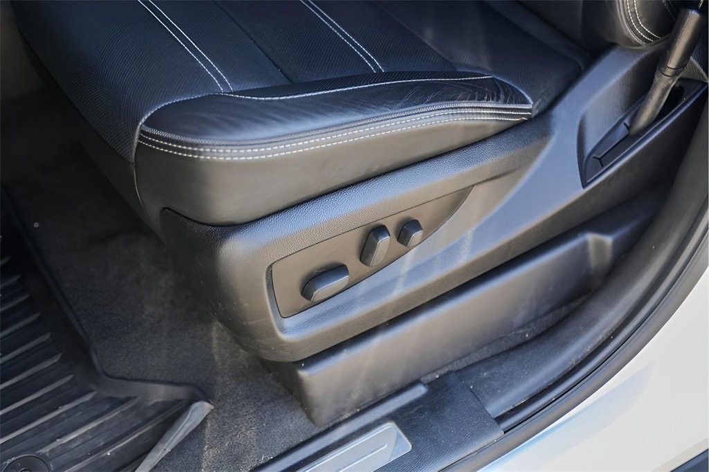 Used 2020 GMC Yukon Denali w/ Open Road Package image 11