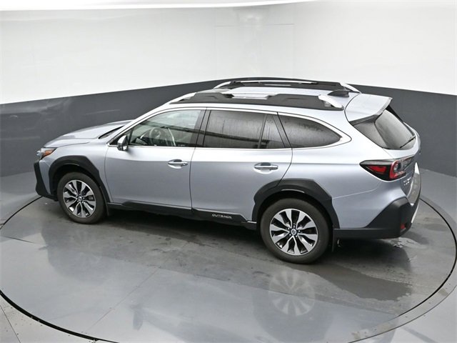 Used 2023 Subaru Outback Touring XT image 45