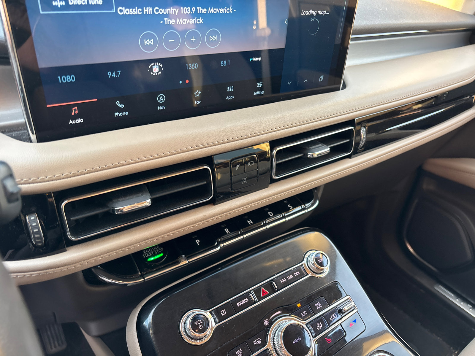 Certified 2022 Lincoln Nautilus AWD w/ Premium Package image 21
