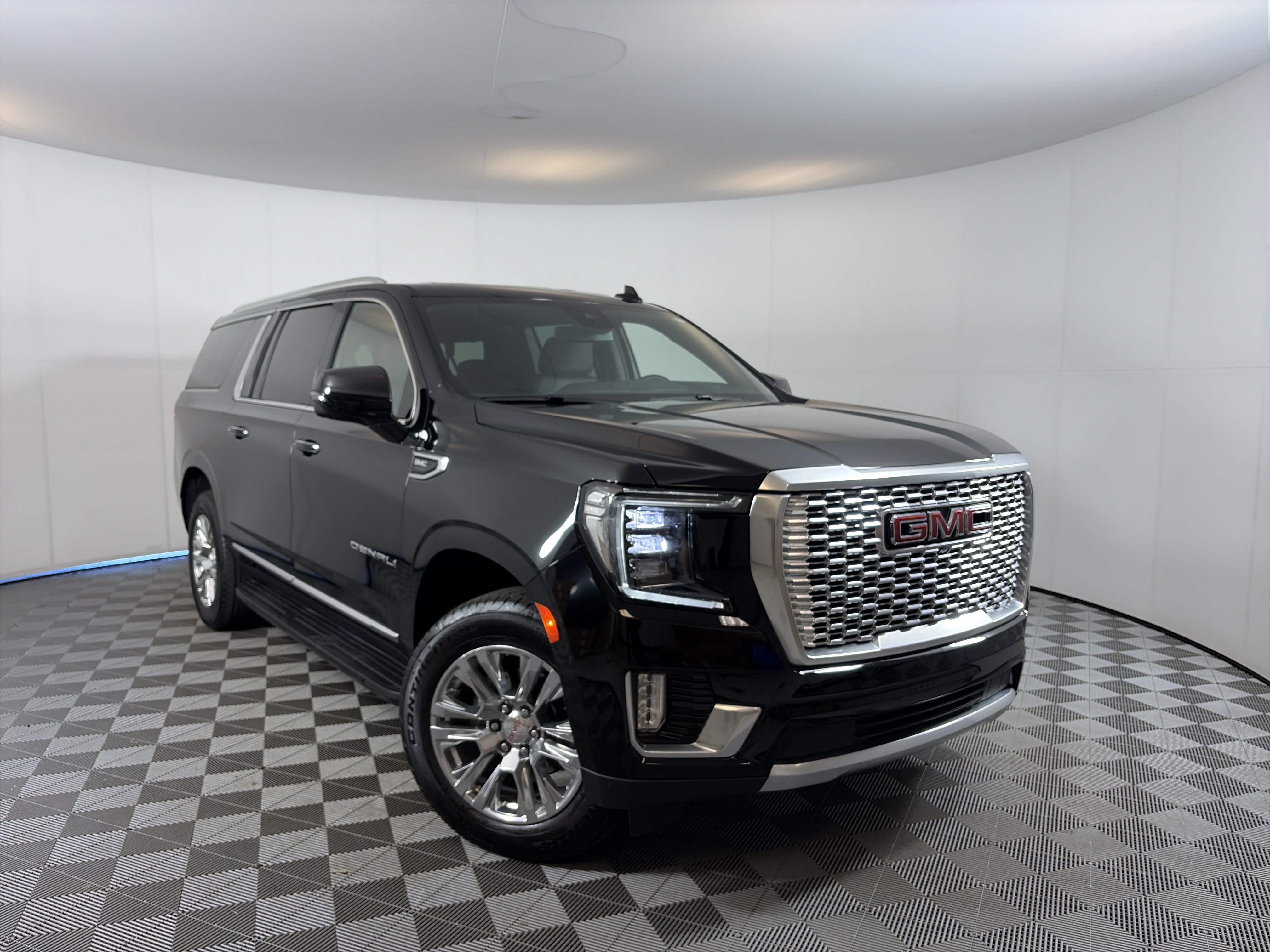 Certified 2024 GMC Yukon XL Denali w/ Max Trailering Package