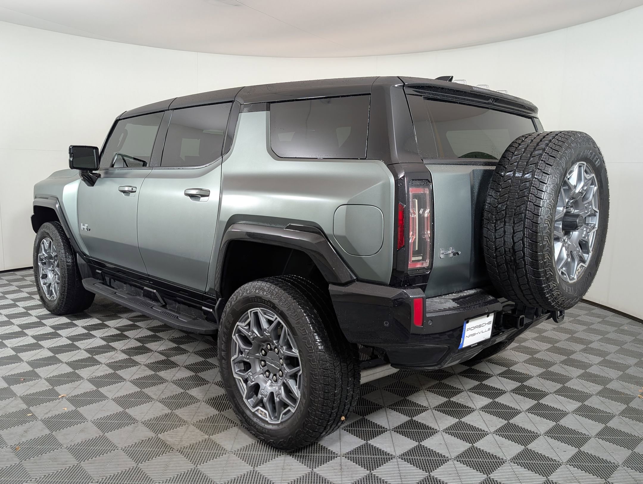 Used 2024 GMC Hummer EV 3X image 3