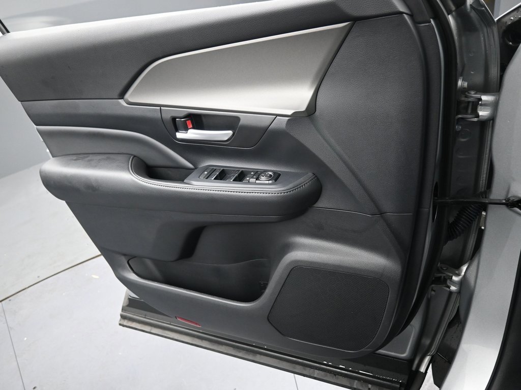 Used 2024 Toyota Grand Highlander XLE image 29