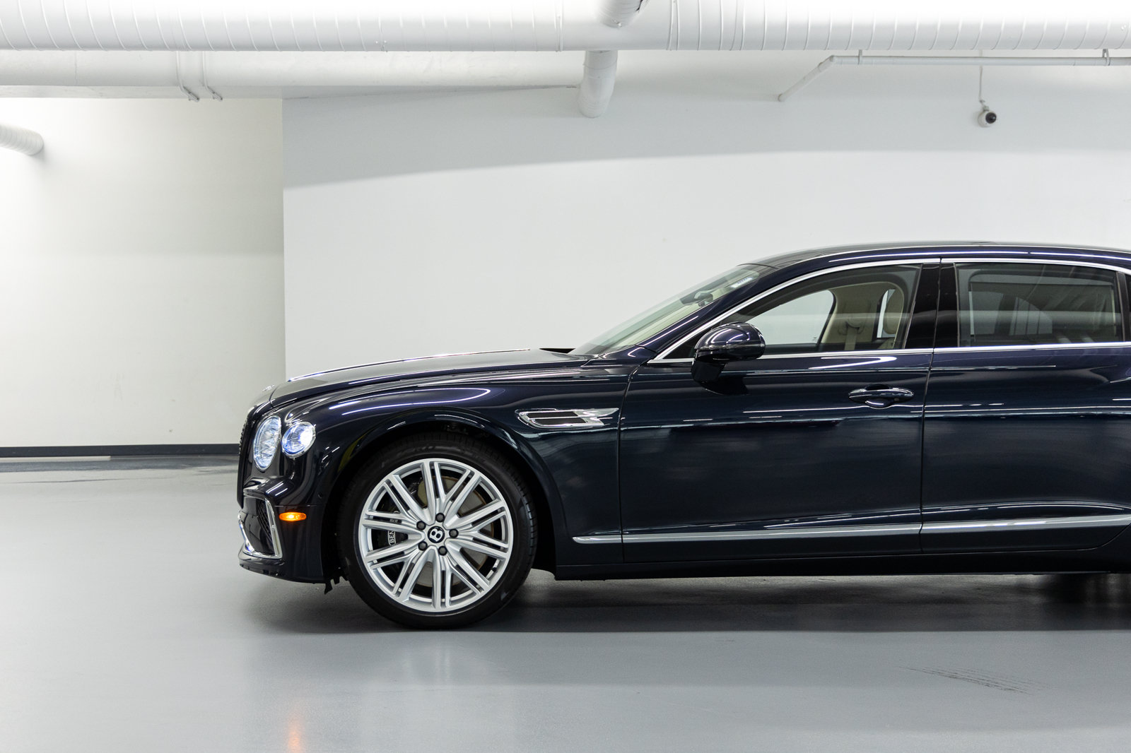 Certified 2026 Bentley Flying Spur V8 AWD/4WD image 14