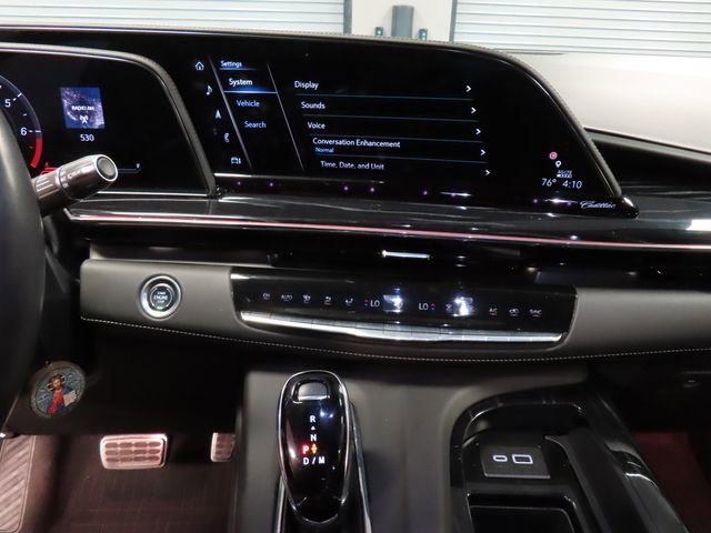 Certified 2024 Cadillac Escalade ESV V w/ LPO, ONYX Package AWD/4WD image 27