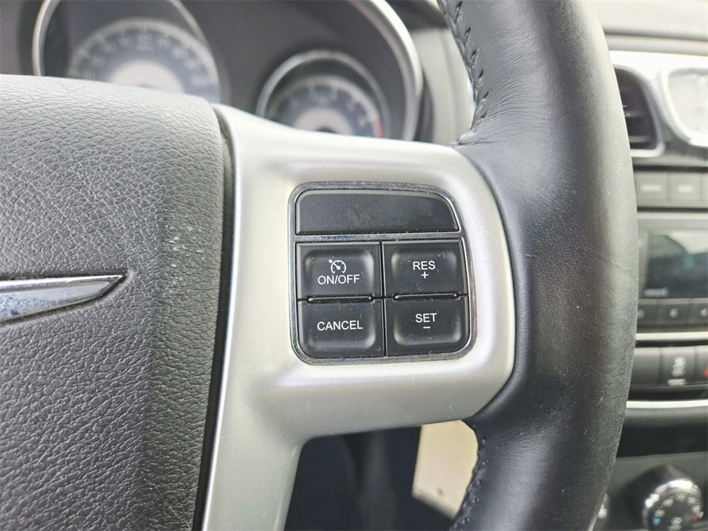 Used 2012 Chrysler 200 Touring image 20