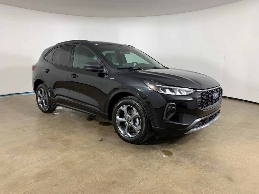 Used 2023 Ford Escape ST-Line w/ Tech Pack #1 image 5