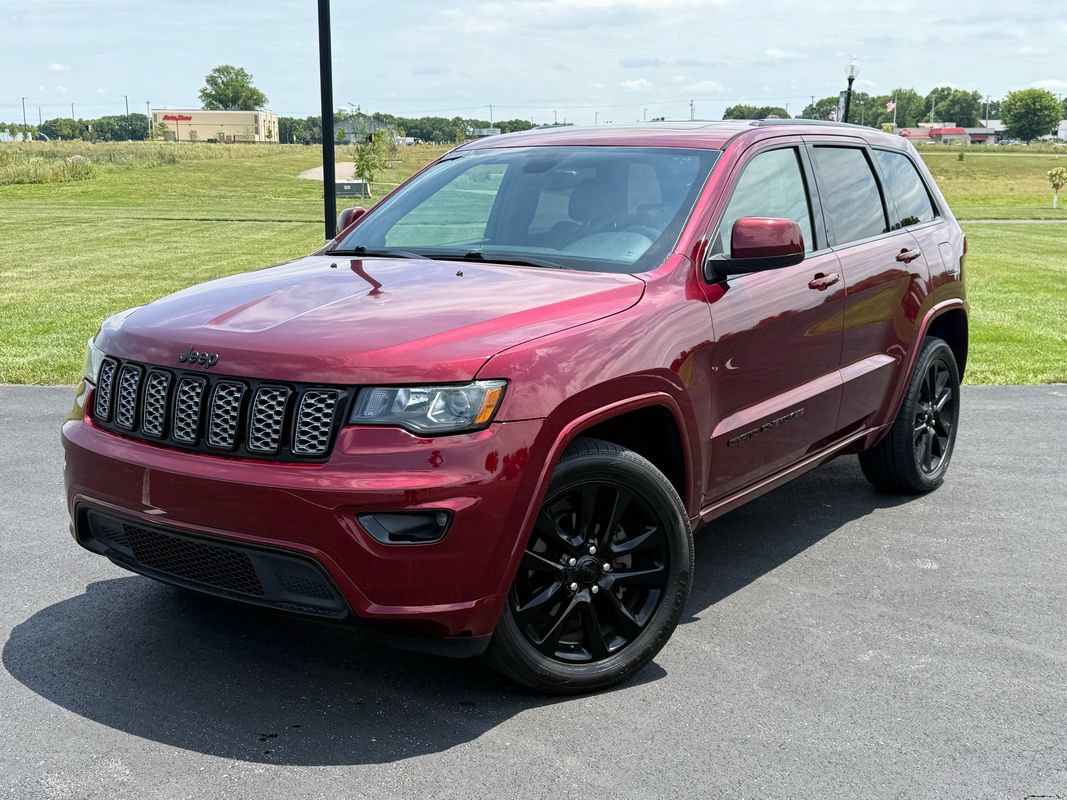 Used 2018 Jeep Grand Cherokee Altitude