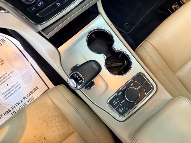 Used 2014 Jeep Grand Cherokee Limited AWD/4WD image 29