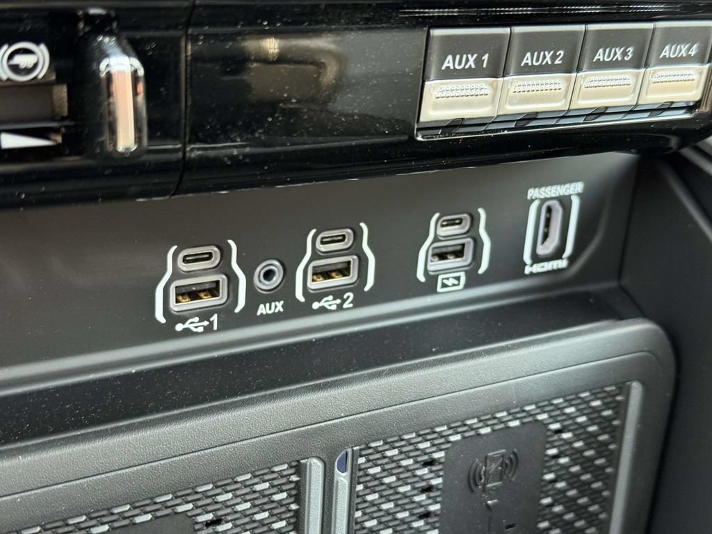 New 2026 RAM 3500 Limited AWD/4WD image 28