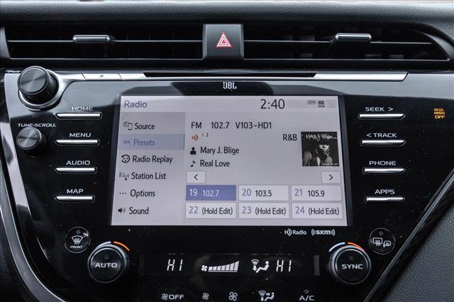 Used 2020 Toyota Camry XLE image 15