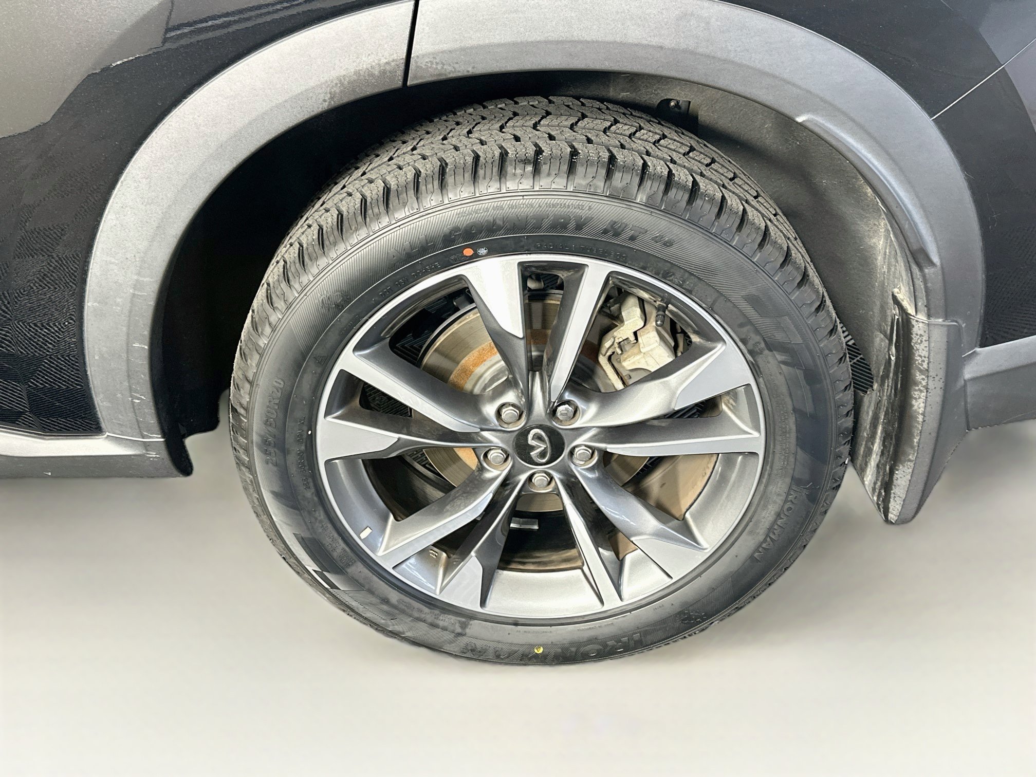Used 2023 INFINITI QX60 Luxe w/ Performance Audio Package FWD image 11