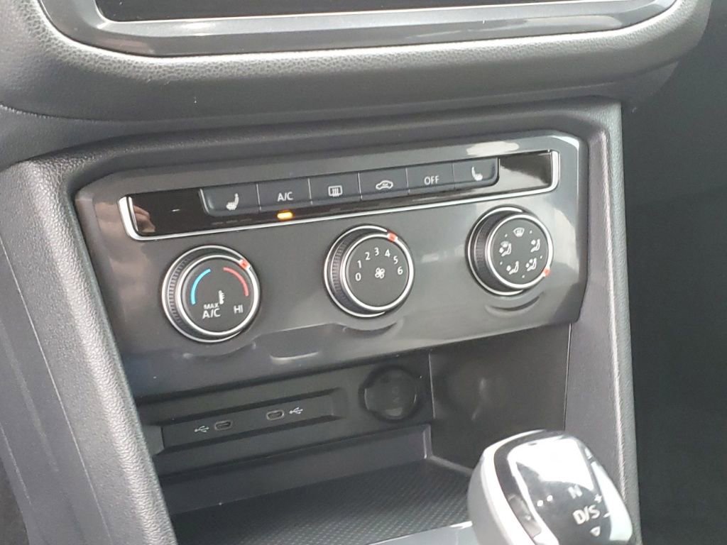 Used 2024 Volkswagen Tiguan S image 21