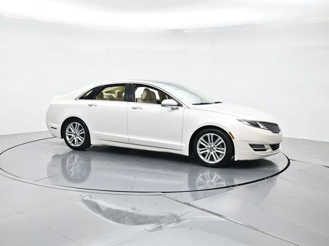 Used 2014 Lincoln MKZ Hybrid w/ Equipment Group 202A Reserve FWD image 3