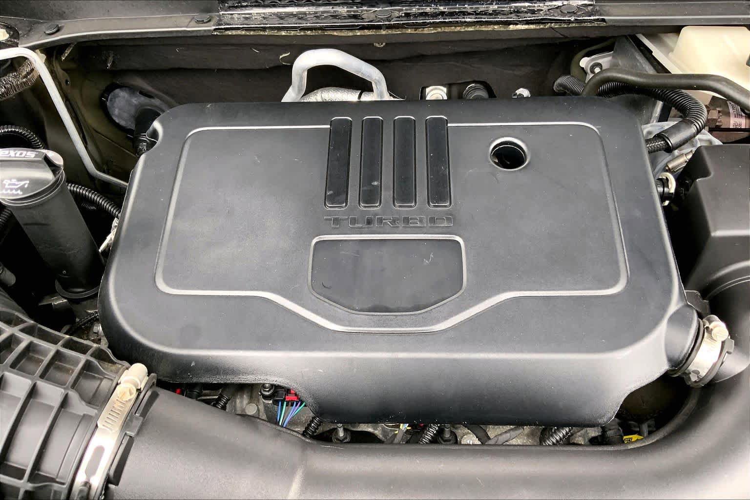 Used 2023 GMC Acadia SLE w/ Driver Convenience Package image 30