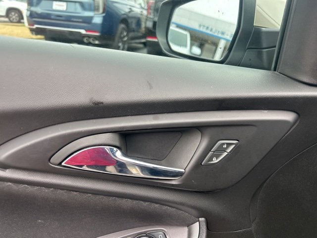 Used 2023 Chevrolet Malibu LT image 12